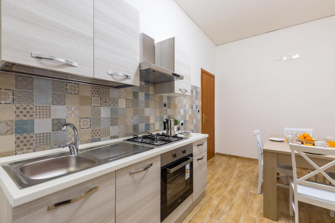 Central Station Family Apartment By Wonderful Italy Naples Exterior photo