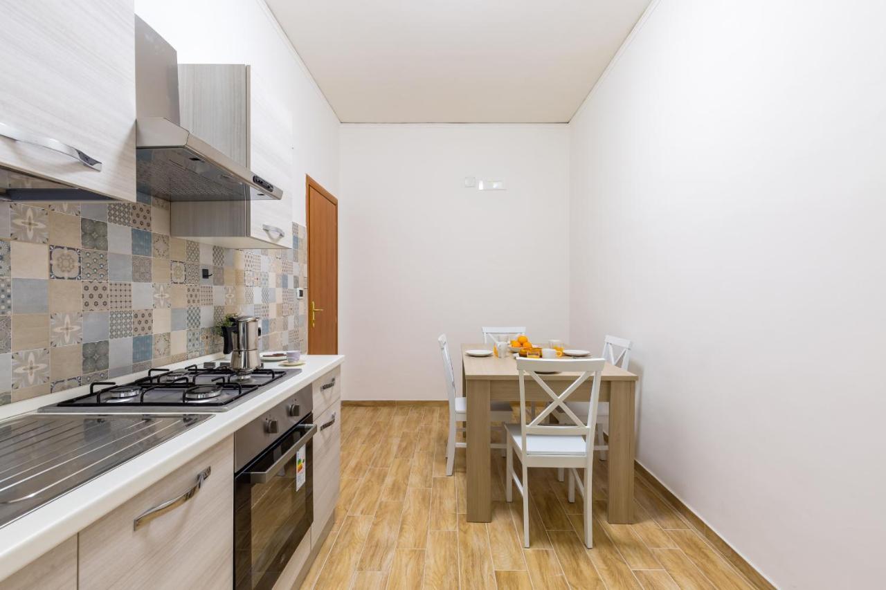 Central Station Family Apartment By Wonderful Italy Naples Exterior photo